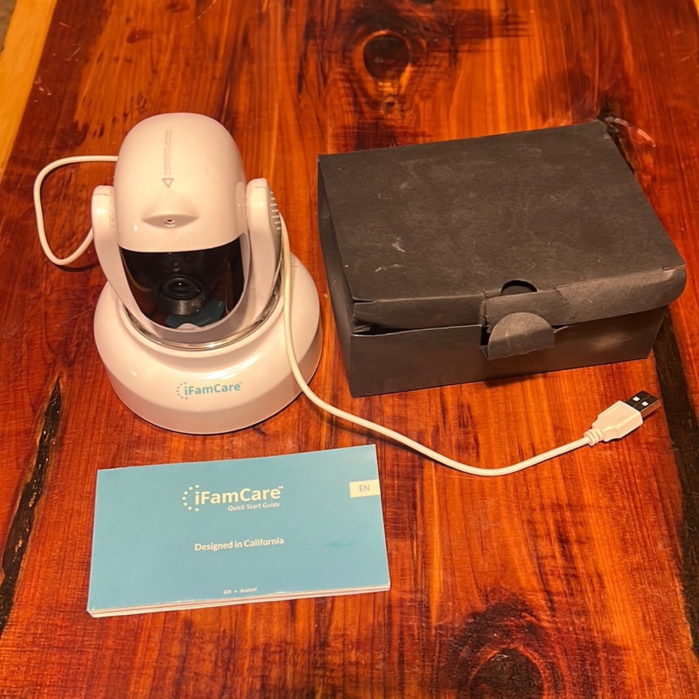 Pet cam by ifamcare